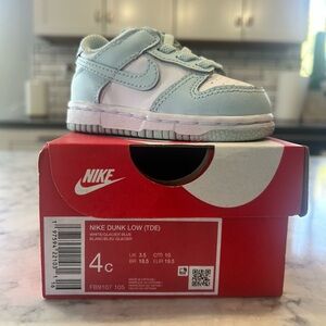 Nike Dunk Low white and glacier blue